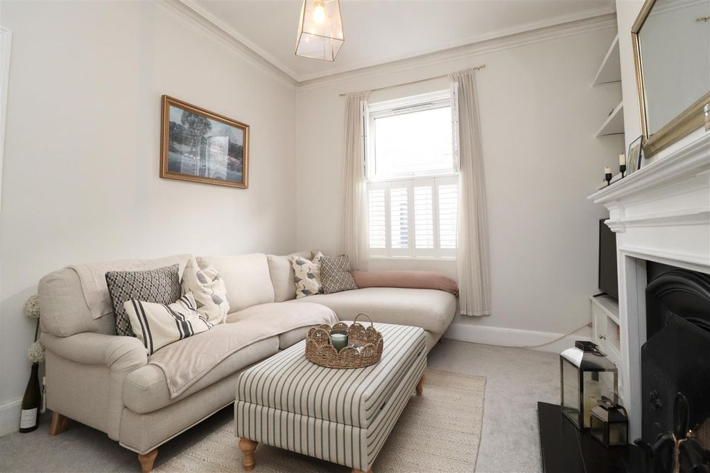 Property photo 3 of 17 Image00014.Jpeg