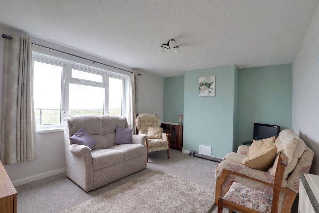 Property photo 3 of 18 3 - Picture No. 19