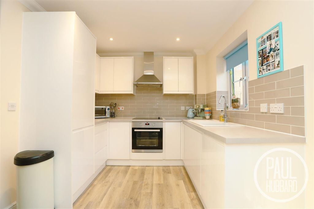 Property photo 2 of 21 Img_0244.Jpg