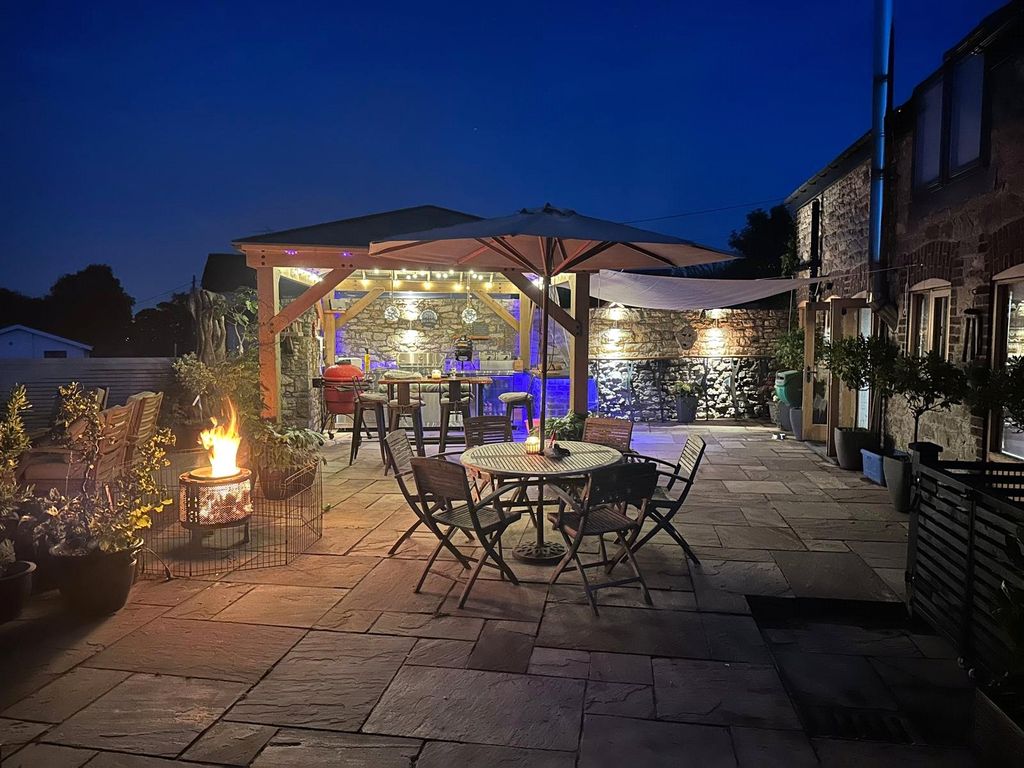 Property photo 3 of 23 Picture No. 23