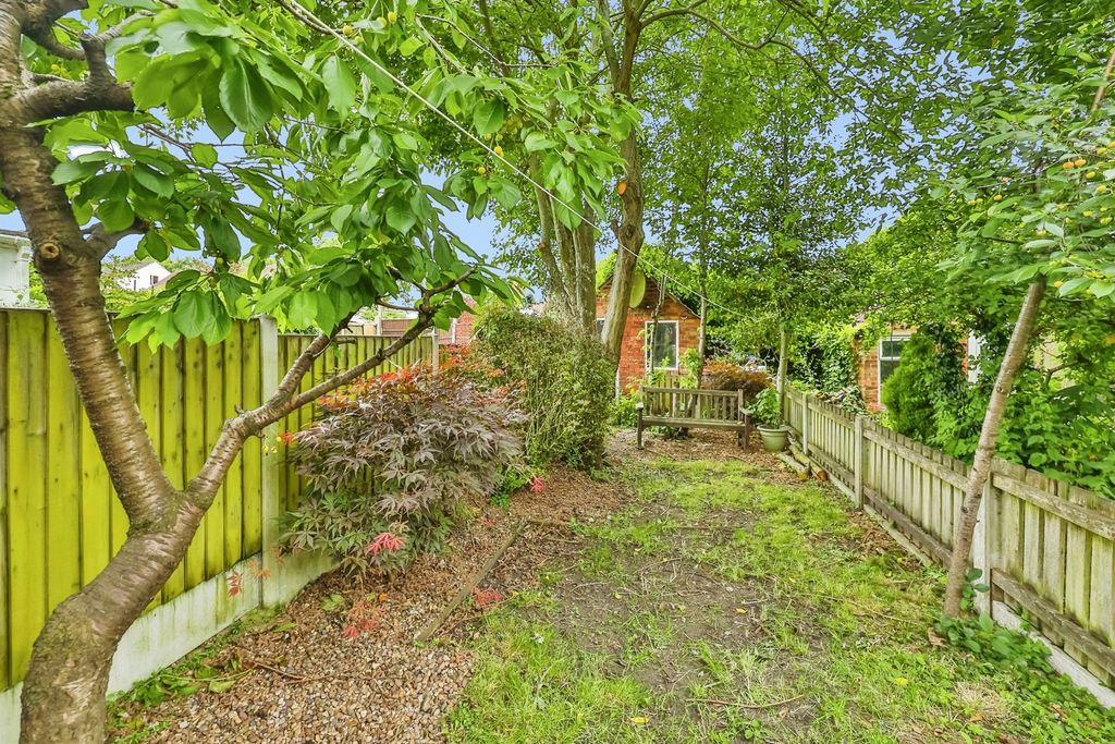 Property photo 2 of 19
