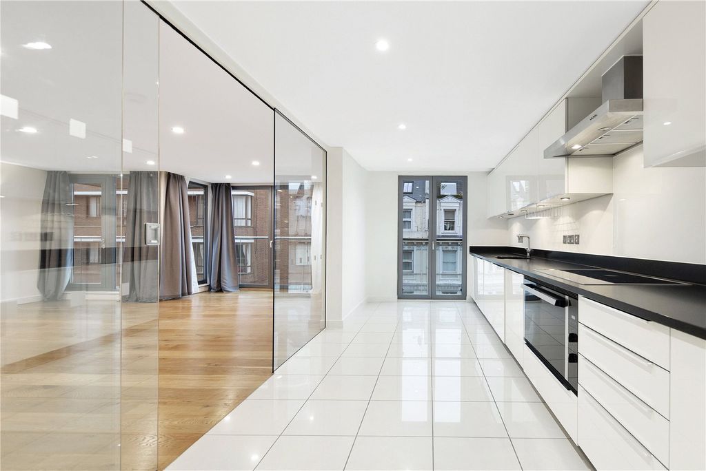 Property photo 3 of 6 Picture No. 14