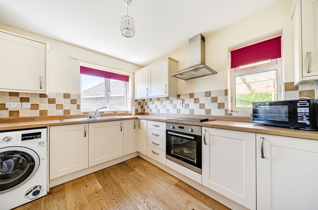 Property photo 2 of 19 1469741-17-6A1Ad1...