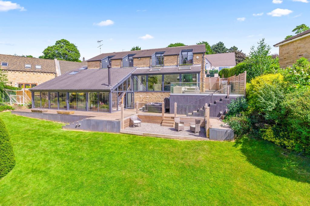 Property photo 1 of 55