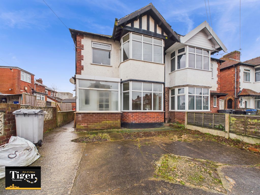 Property photo 1 of 13 Cam02176G0-Pr0782-Still013