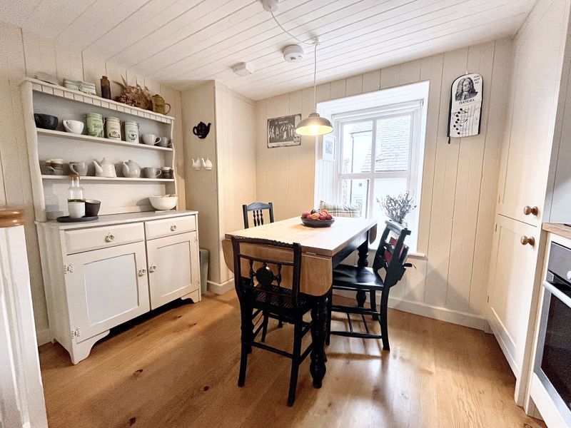 Property photo 3 of 12 Dining Area