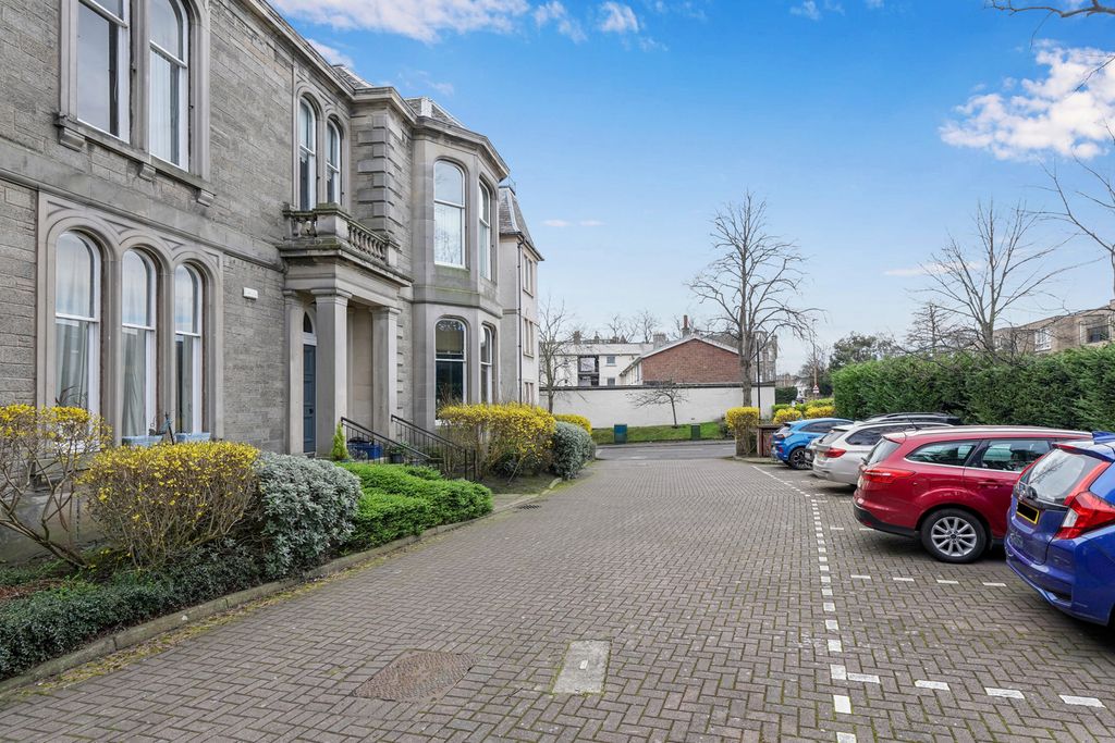 Property photo 2 of 19 Property Image 2