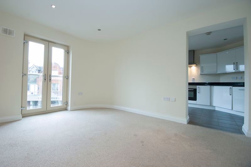 Property photo 2 of 6 Photo 6