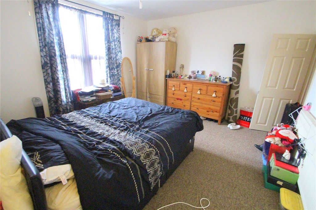 Property photo 2 of 7 Picture No. 05