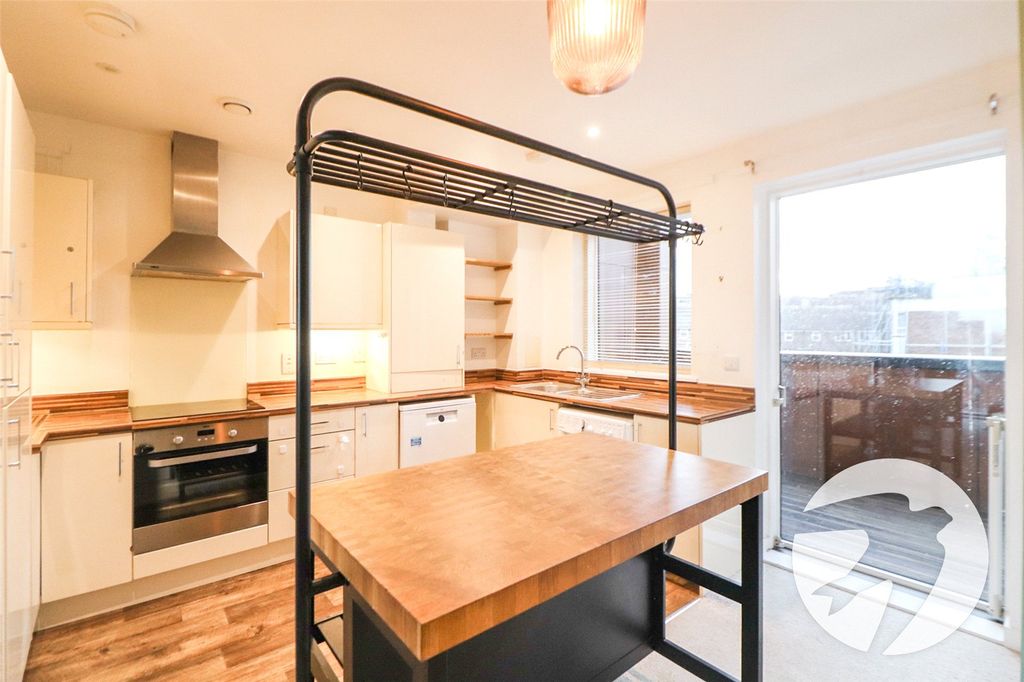 Property photo 2 of 14 Picture No. 46