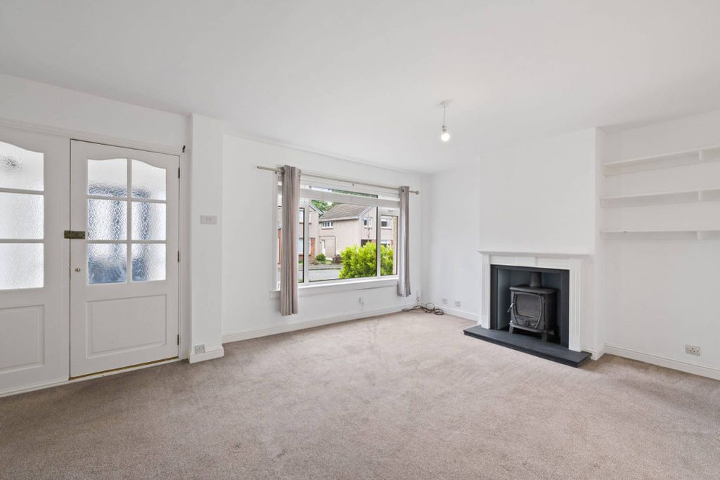 Property photo 3 of 24