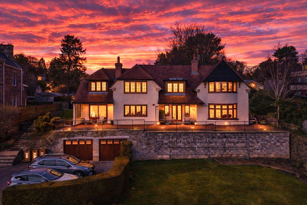 Property photo 2 of 82 1A Glamis Road New Externals-10.Jpg