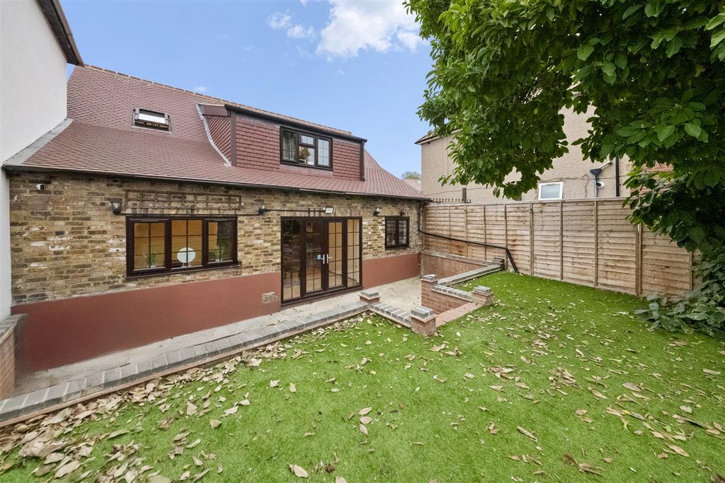 Property photo 1 of 29 25