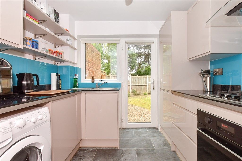Property photo 3 of 13 Kitchen