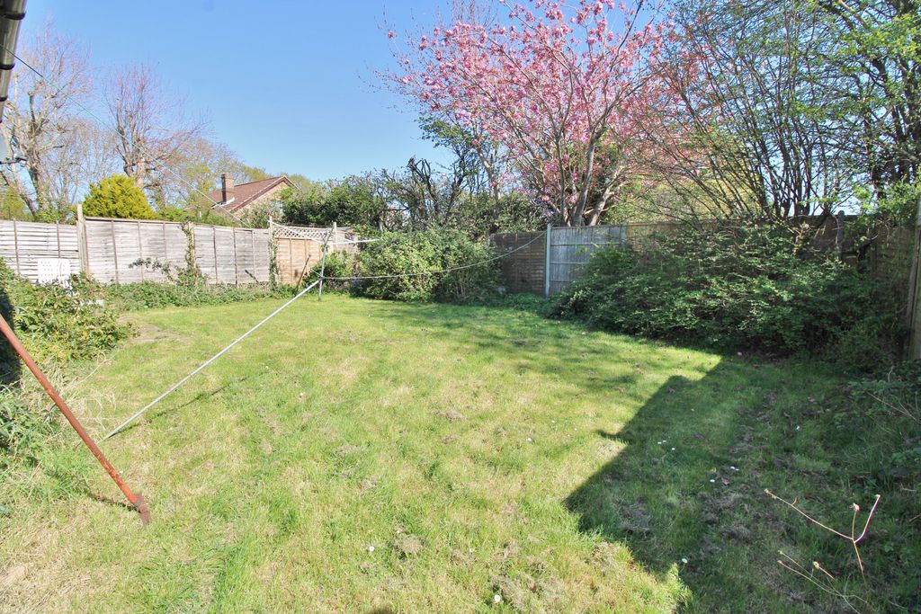 Property photo 2 of 21