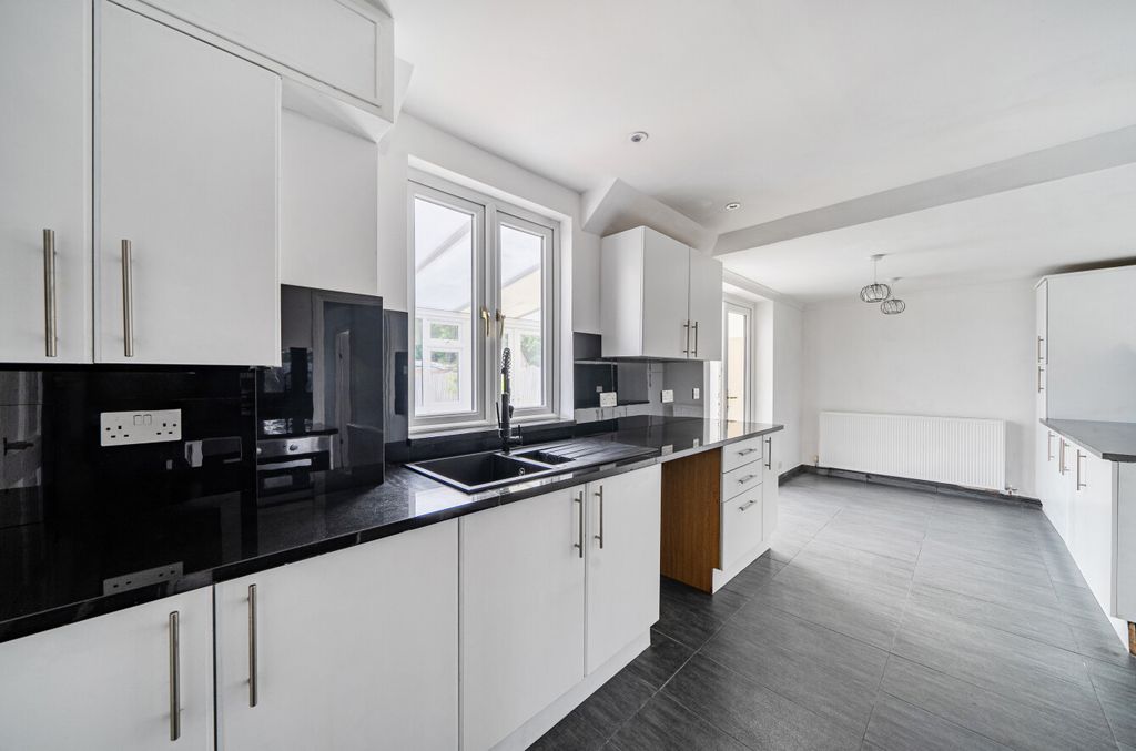Property photo 3 of 9 1455370 (3).Jpg