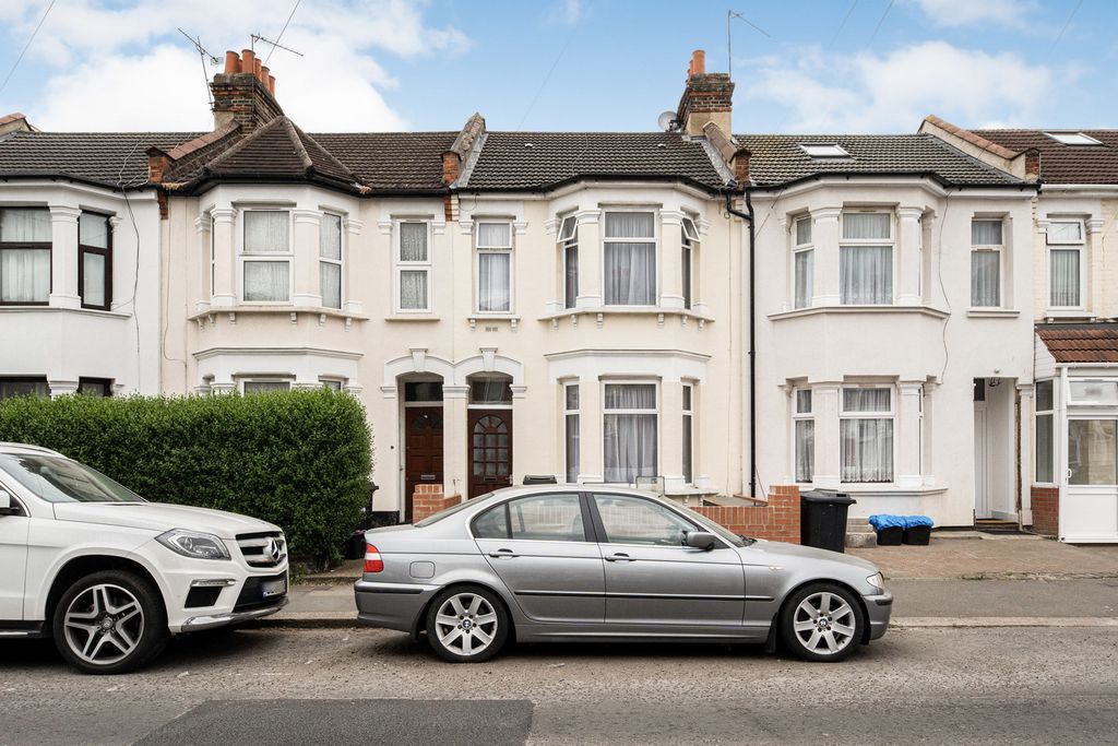 Property photo 1 of 17 Pbox-Img.Jpg