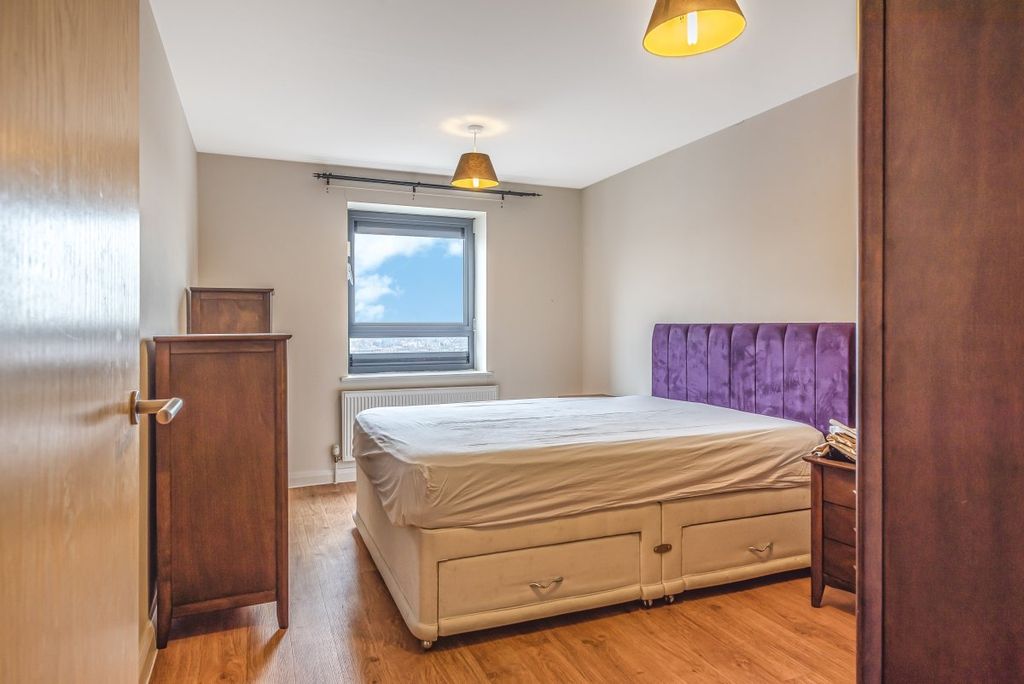 Property photo 3 of 7 681203 (5)