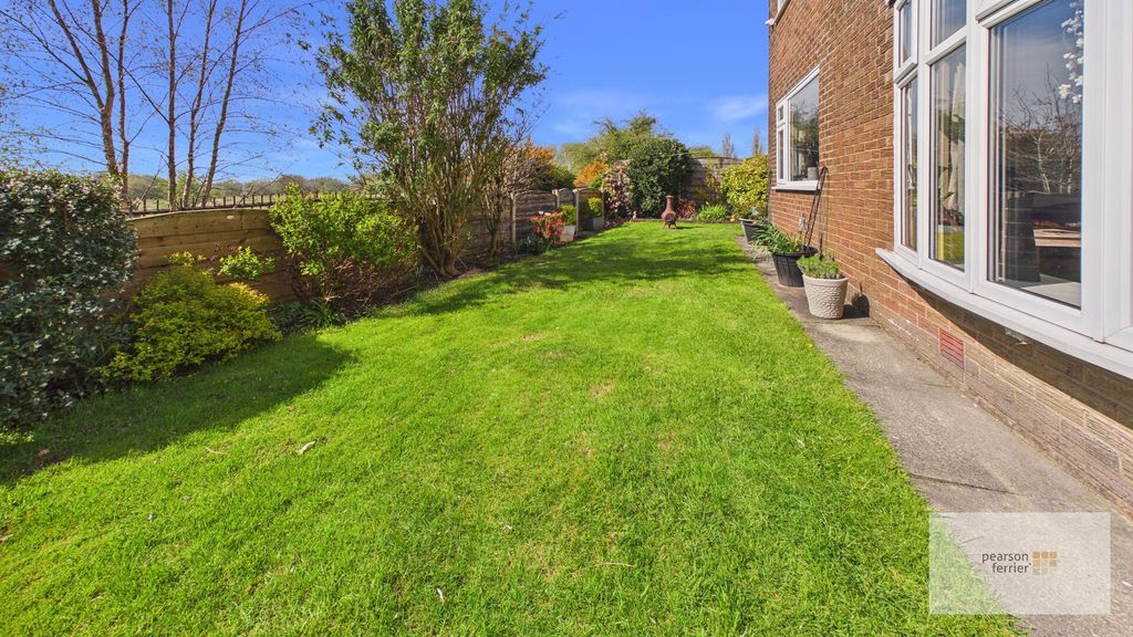 Property photo 3 of 31 Rear Garden