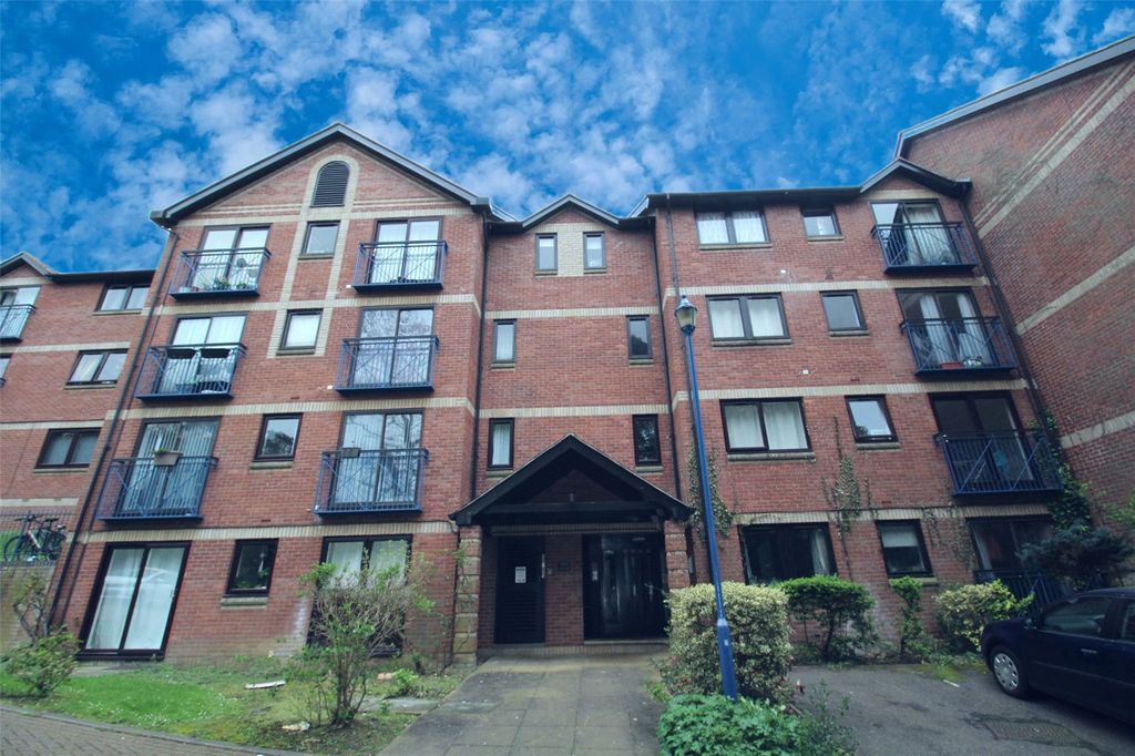 Property photo 1 of 10 Exterior