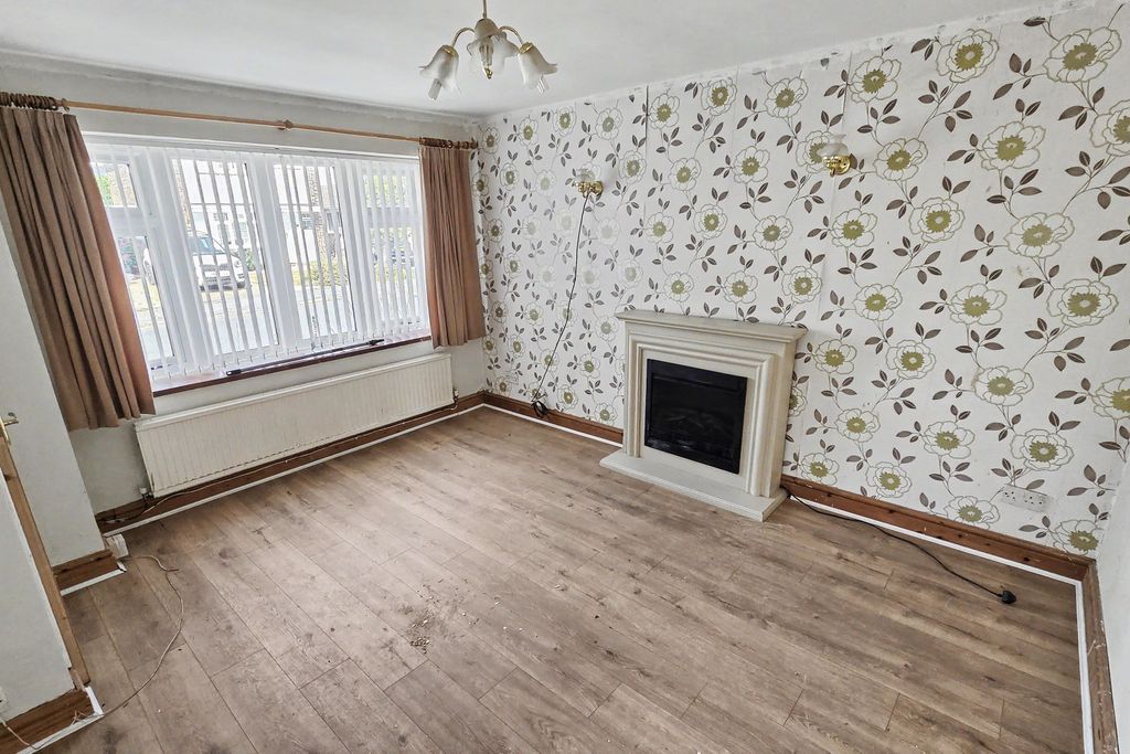 Property photo 3 of 16 2 Welbeck Grove, Bingham, Nottingham, Ng13 8Rf