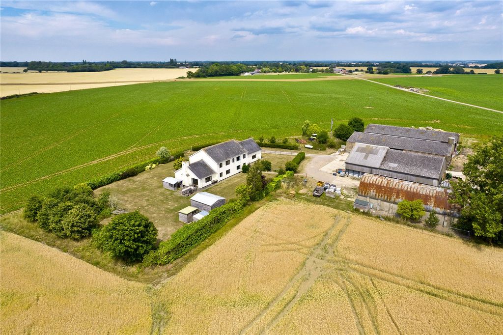 Property photo 2 of 18 Picture No. 12