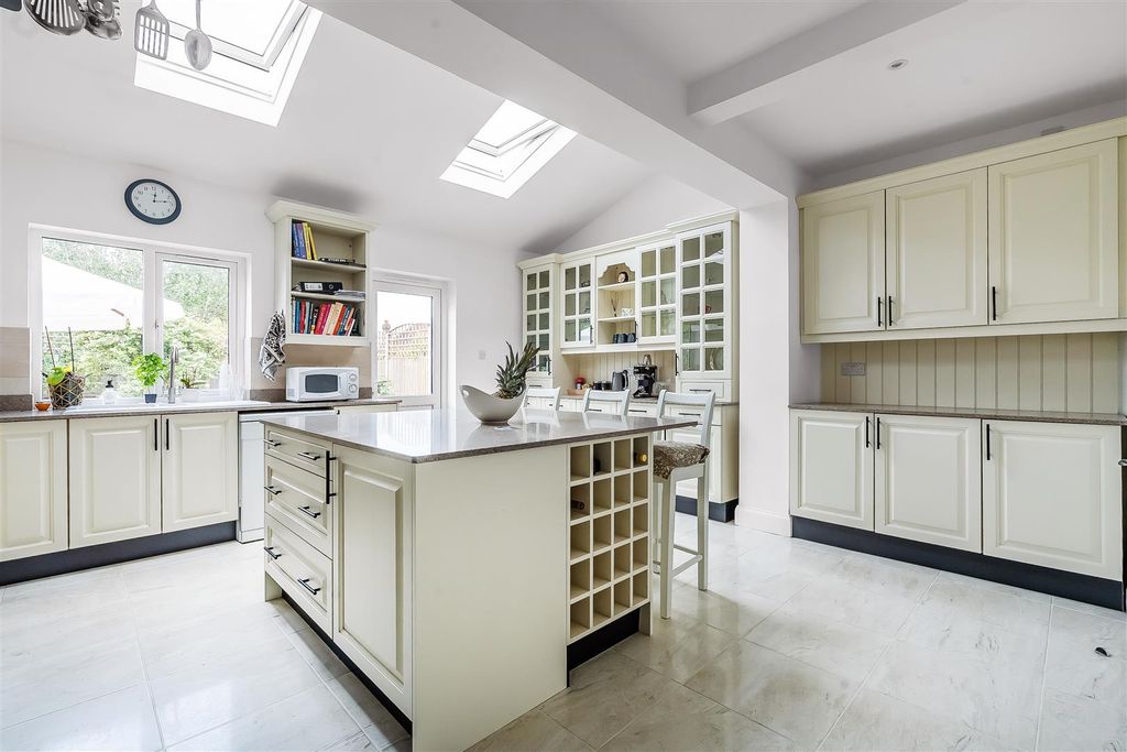 Property photo 2 of 42 10-Manor-Road-28.Jpg