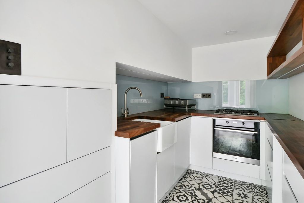Property photo 3 of 14 02-3Efde52B-3090-400E-A305-1F1c43B3094Cp3717478-Me