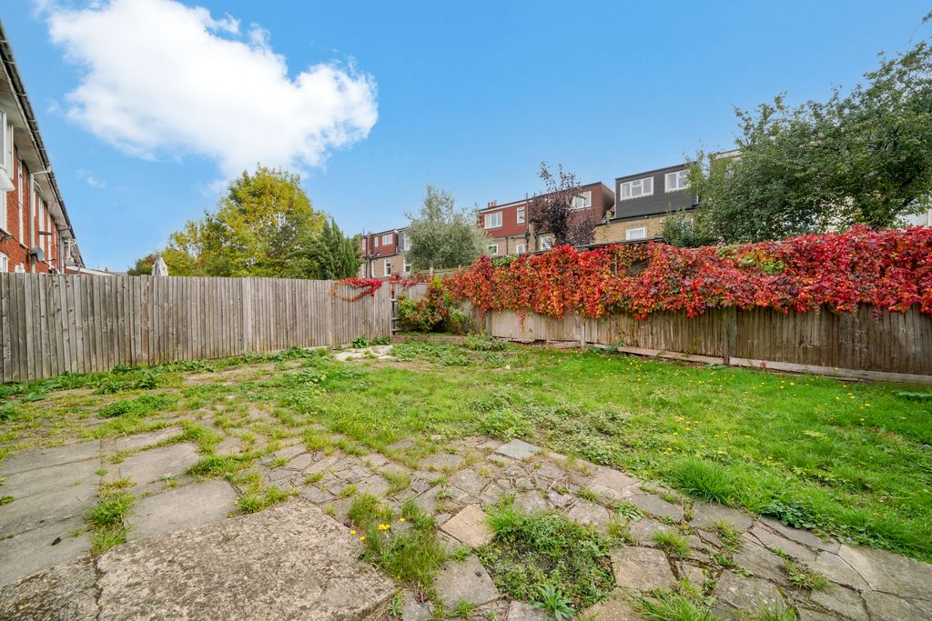 Property photo 3 of 15