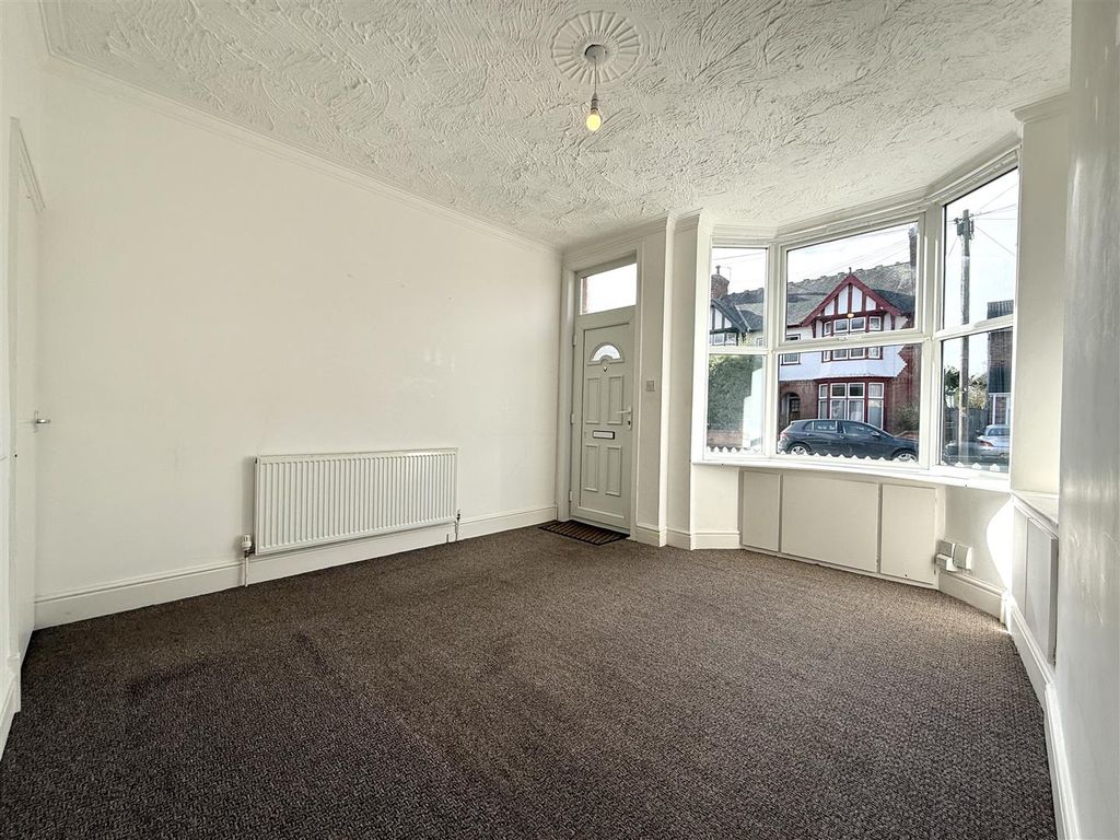 Property photo 2 of 24 2