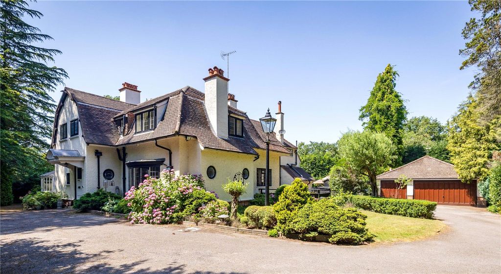Property photo 1 of 49 Externals