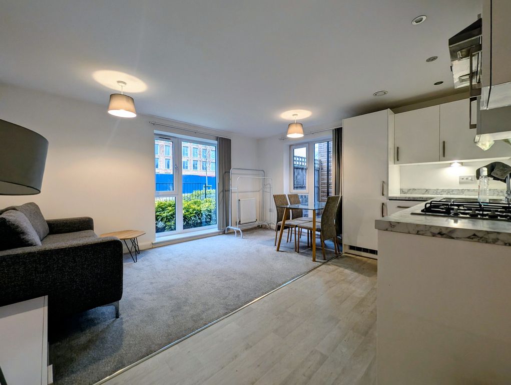 Property photo 2 of 8