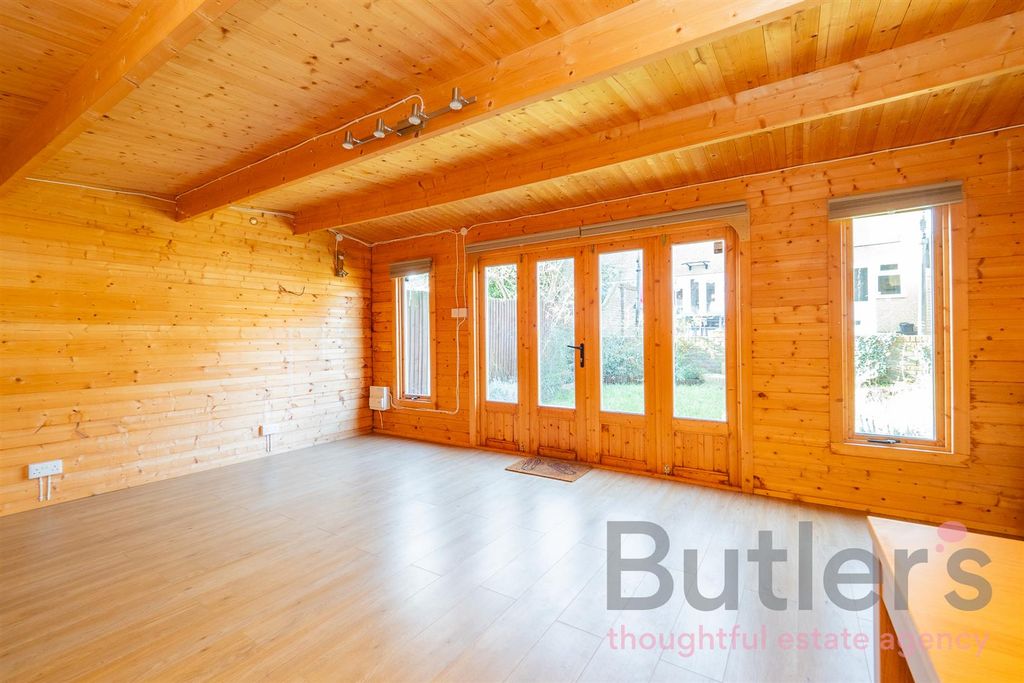 Property photo 3 of 13 F-025-Wm.Jpg