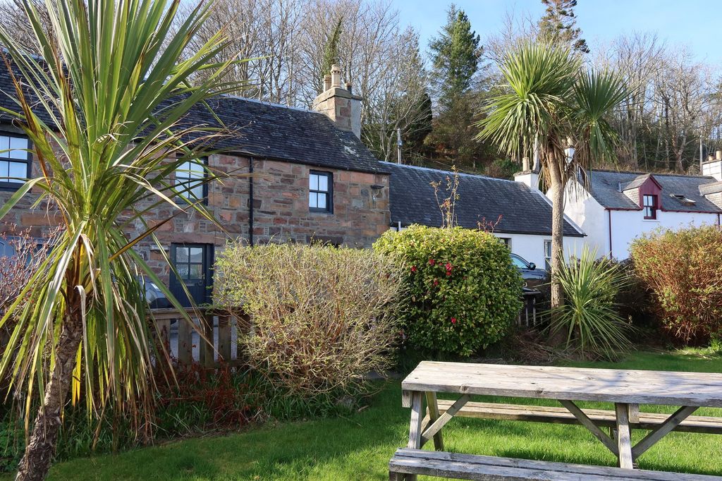Property photo 3 of 56
