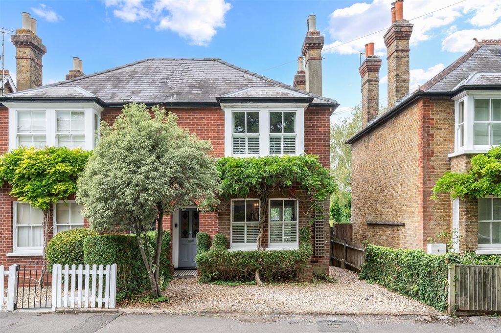 Property photo 1 of 23 College Road (3).Jpg