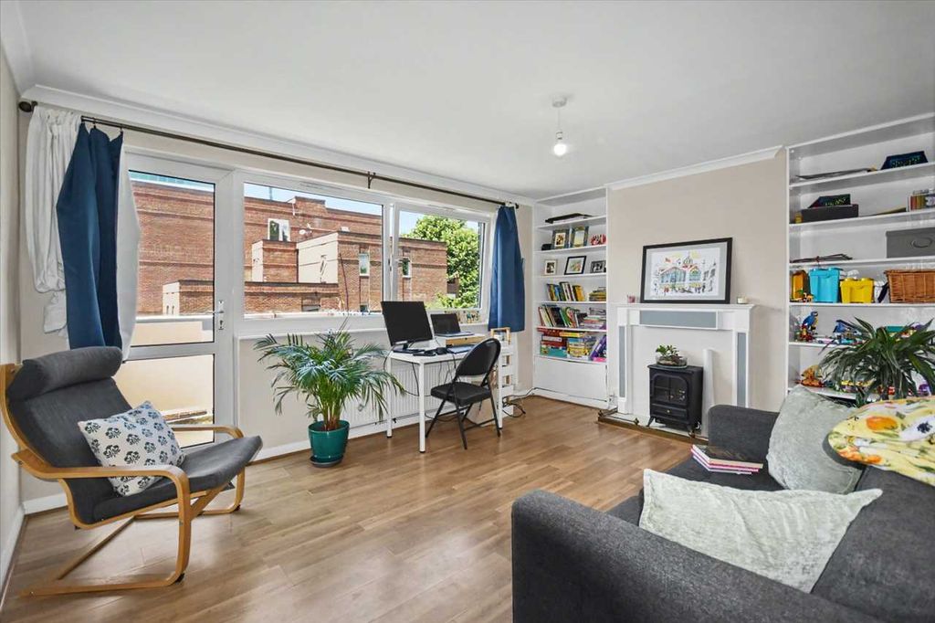 Property photo 2 of 13