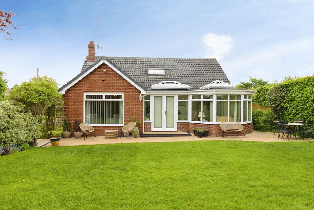 Property photo 1 of 18 Pbox-Img.Jpg