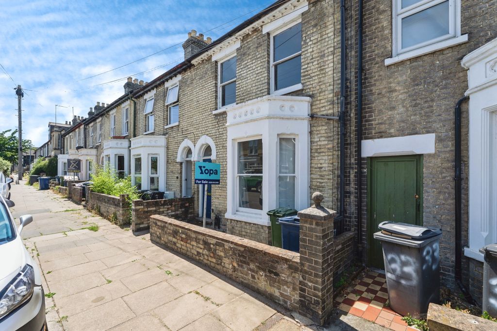 Property photo 2 of 19 Front External