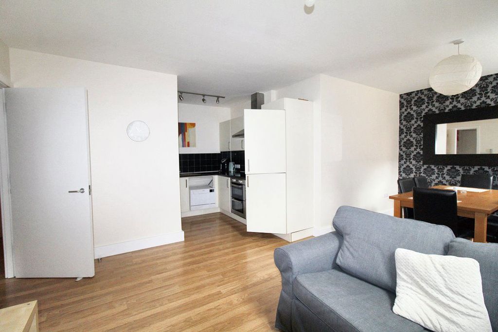 Property photo 3 of 8