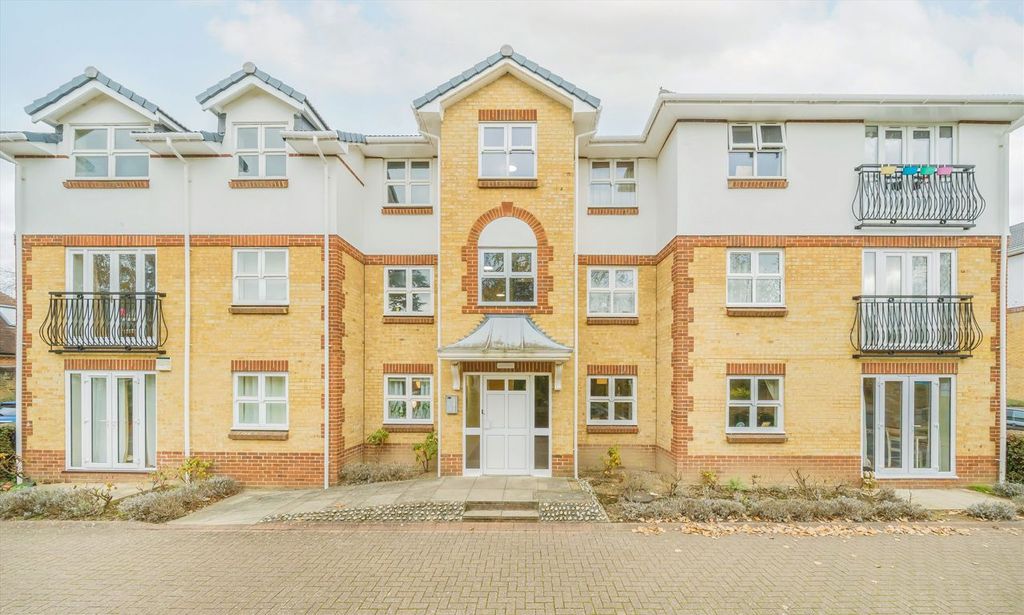 Property photo 1 of 5