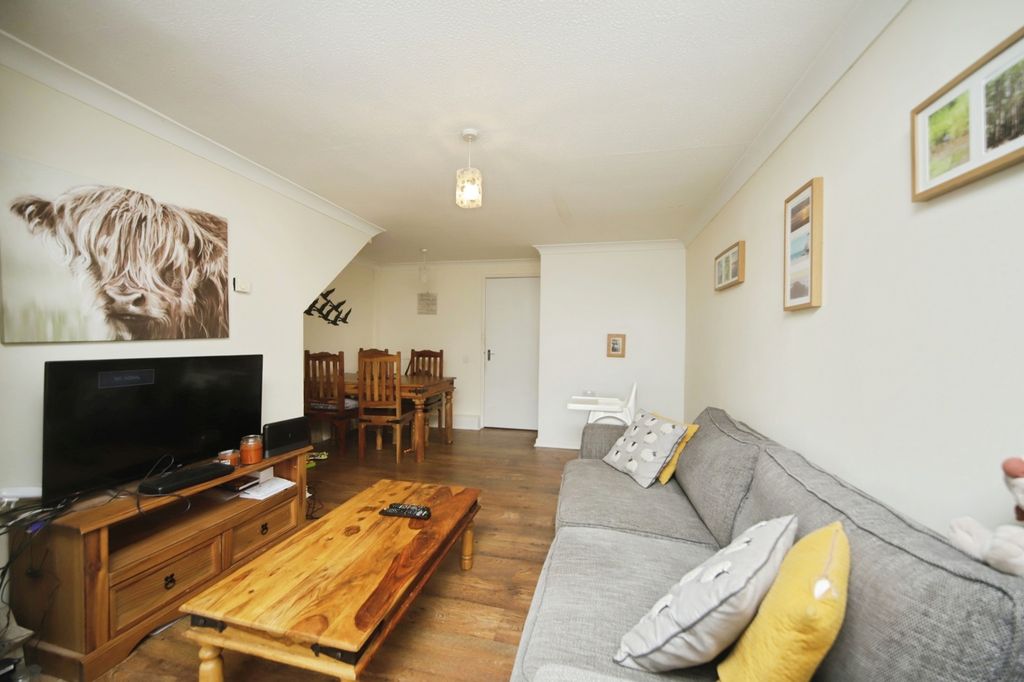 Property photo 3 of 17 Photo