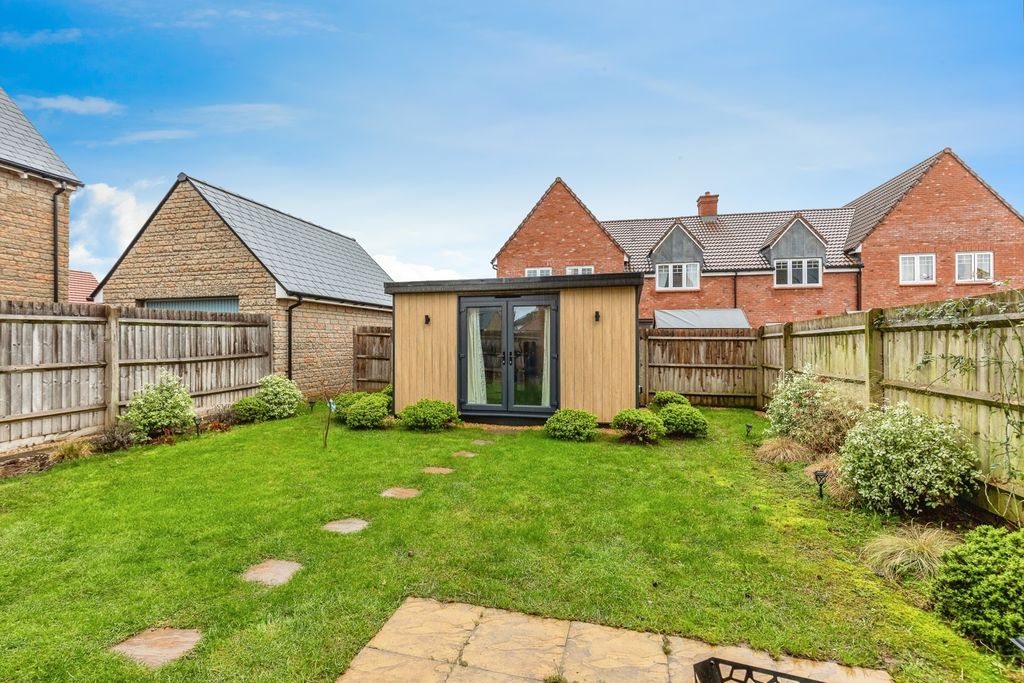 Property photo 2 of 14 Pbox-Img.Jpg