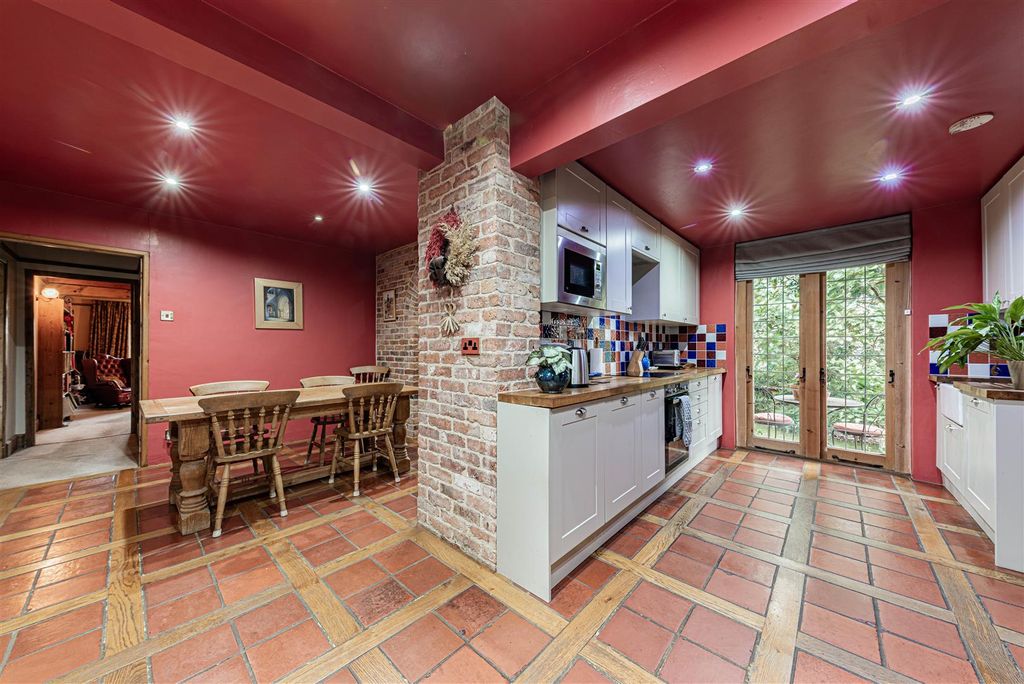 Property photo 3 of 23 L J Imaging-18.Jpg