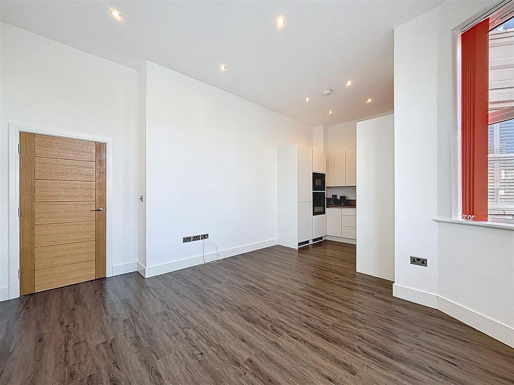 Property photo 3 of 11 Open Plan Living Kitchen