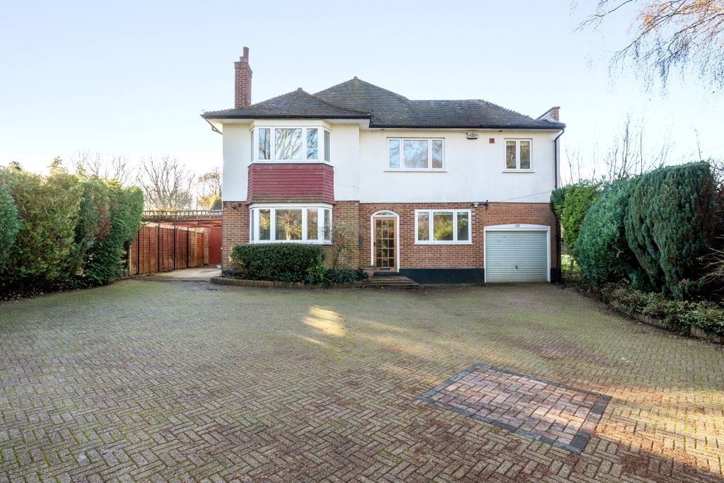 Property photo 1 of 8