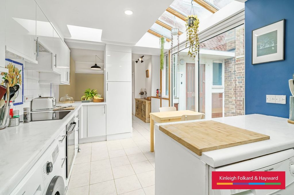 Property photo 2 of 16 Picture No. 06
