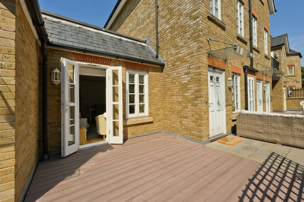 Property photo 3 of 9 Patio