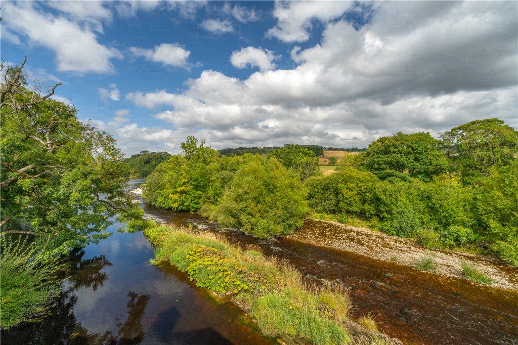 Property photo 2 of 17 River Views