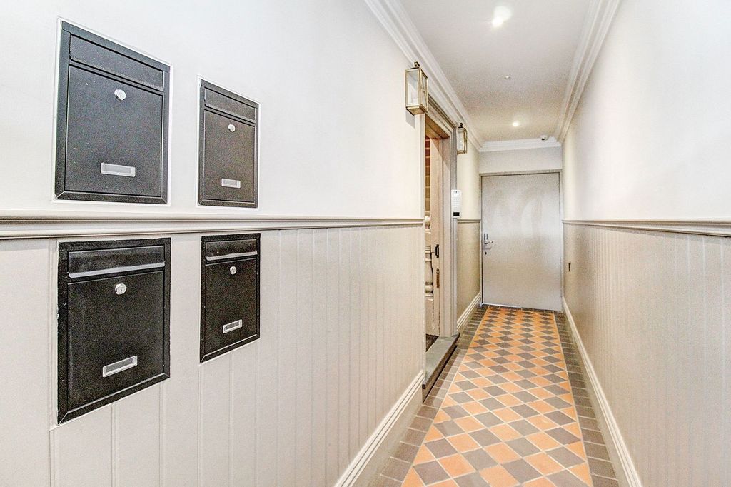 Additional image 30 of 4 bed block of flats for saleBridge Street Row East, Chester CH1