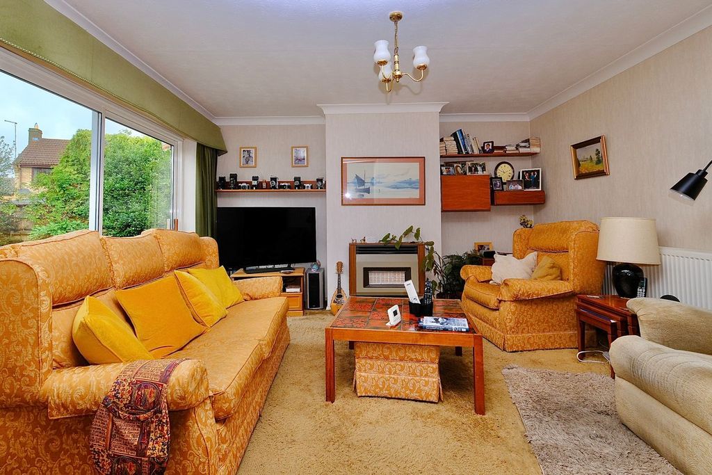 Property photo 2 of 15